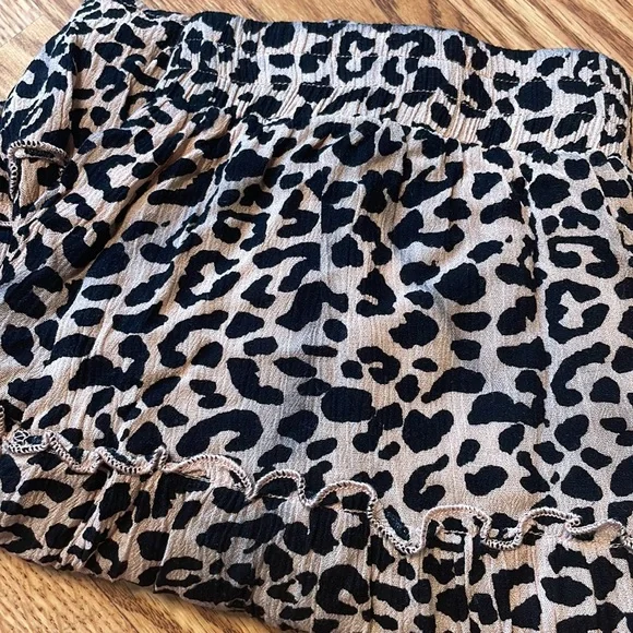 Closet Candy leopard print mini skirt - Picture 9 of 9